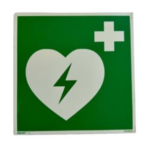 Plaque de signalisation photoluminescente de haute intensité lumineuse pour signaler l'emplacement d'un défibrillateur. Plaque de 200 x 200 mm, taillée dans de l’aluminium. Logotype normalisé ISO 7010.